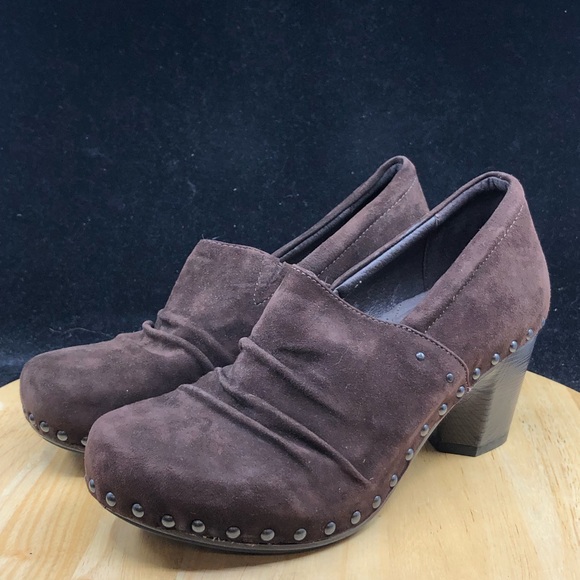 Dansko Nori Women’s Size 10.5 - 11 US Brown Suede Comfort Studded Heel Clogs - Picture 2 of 9